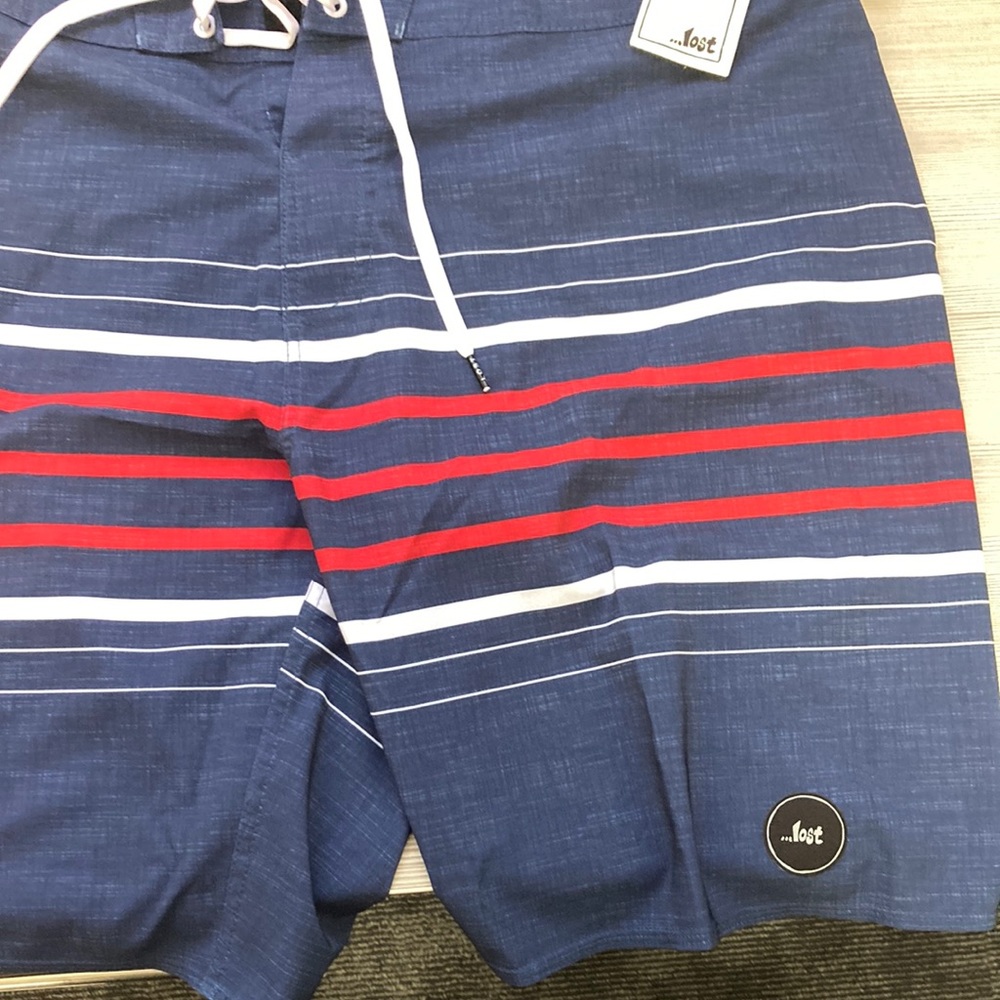 Lost swim trunks new with tags  size 32